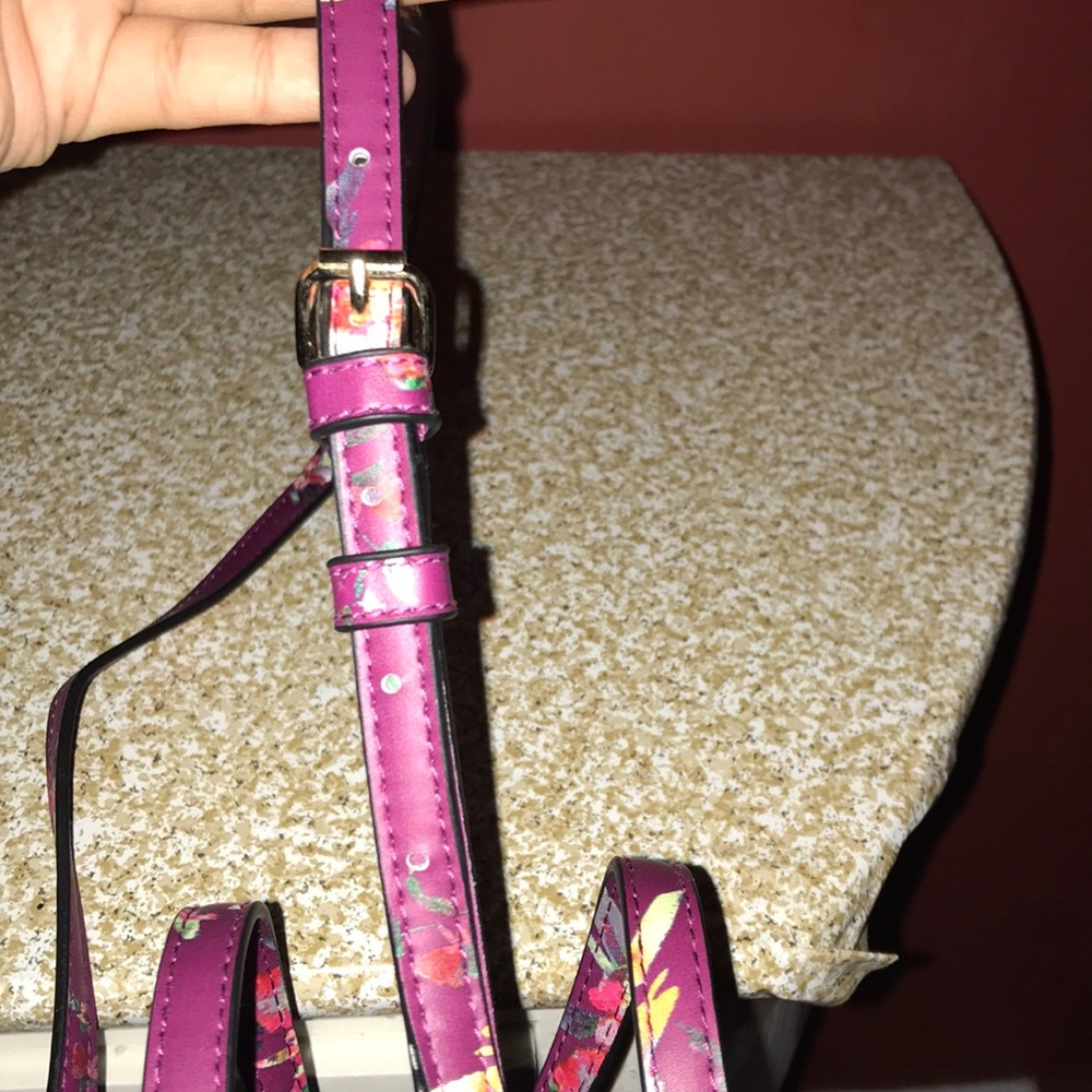 A new day purple floral crossbody purse - Picture 6 of 6